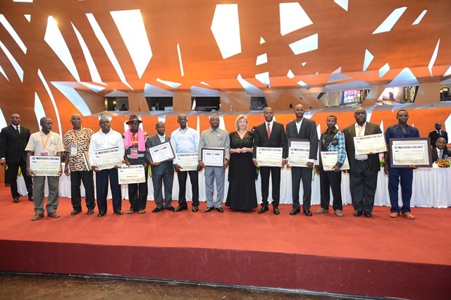 Soirée de gala de la Conférence mondiale sur le cacao :  Des producteurs et la Première Dame primés